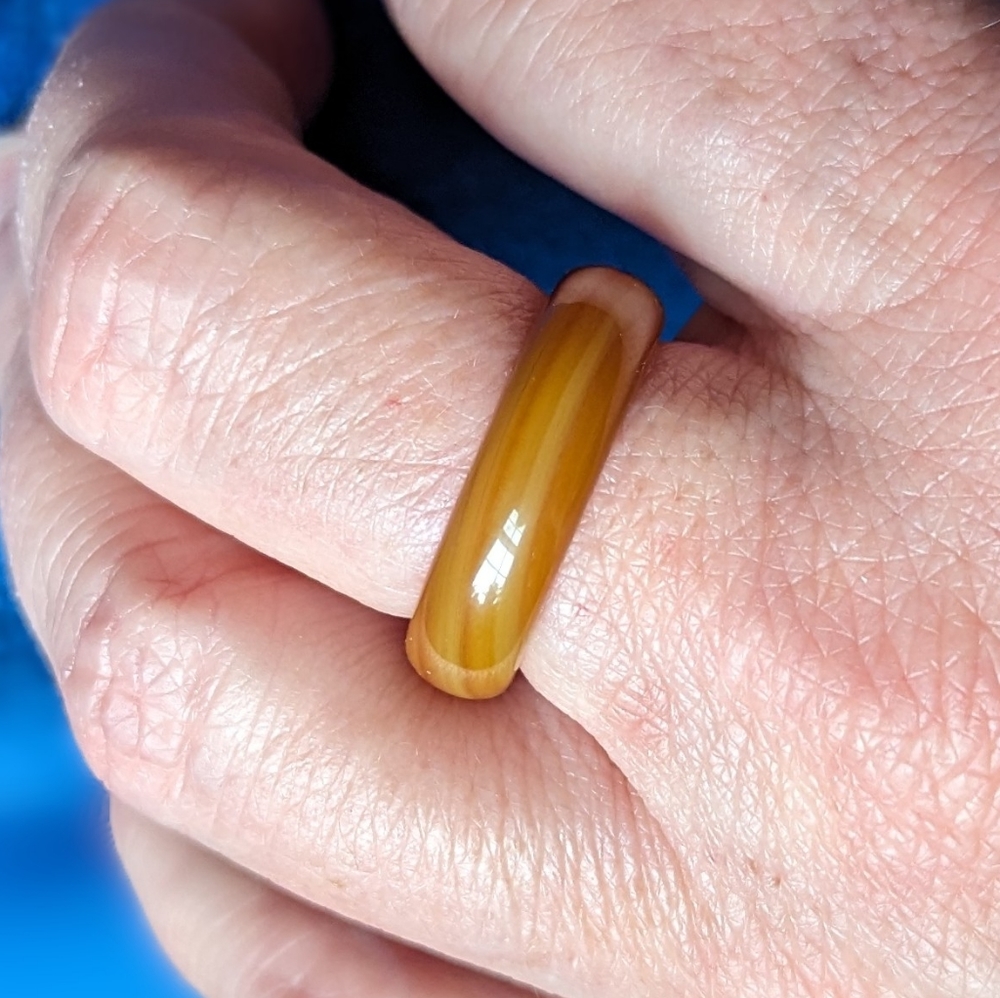 🤎 Set of 2 Banded Agate Warm Caramel Brown Semi-Precious Band Rings ~ 7 1/2 - Picture 9 of 16